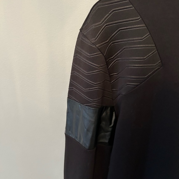 Hugo Boss Sweater - Picture 4 of 7